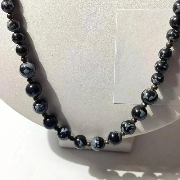 **RARE FIND**SNOWFLAKE OBSIDIAN NATURAL GEMSTONE NECKLACE - Picture 2 of 3